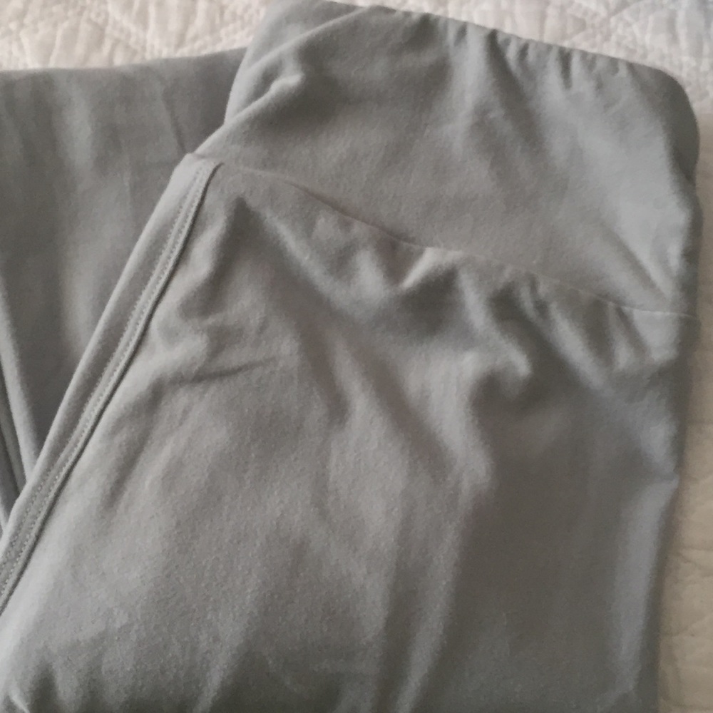 LuLaRoe Tween Leggings Solid Light Grey